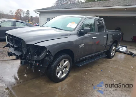 2018 Ram 1500 Big Horn 4X4 6'4 Box z USA, uszkodzony, nr VIN 1C6RR7GG1JS310907